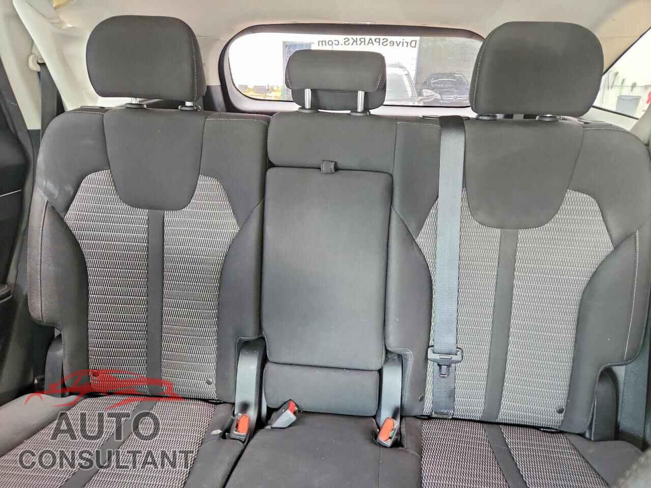 KIA SORENTO 2023 - 5XYRG4LC4PG166350