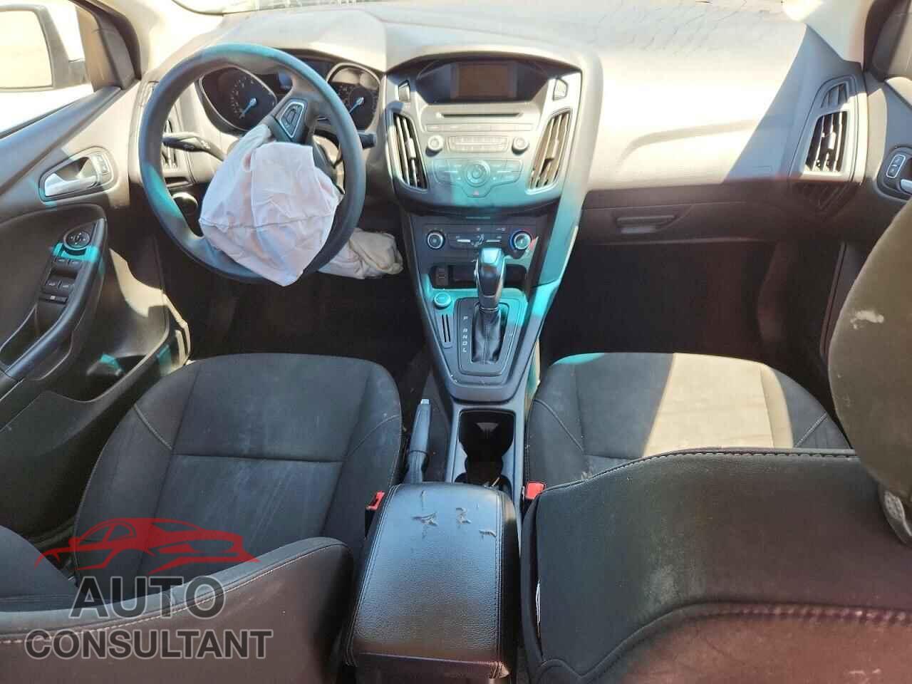 FORD FOCUS 2016 - 1FADP3F24GL270192