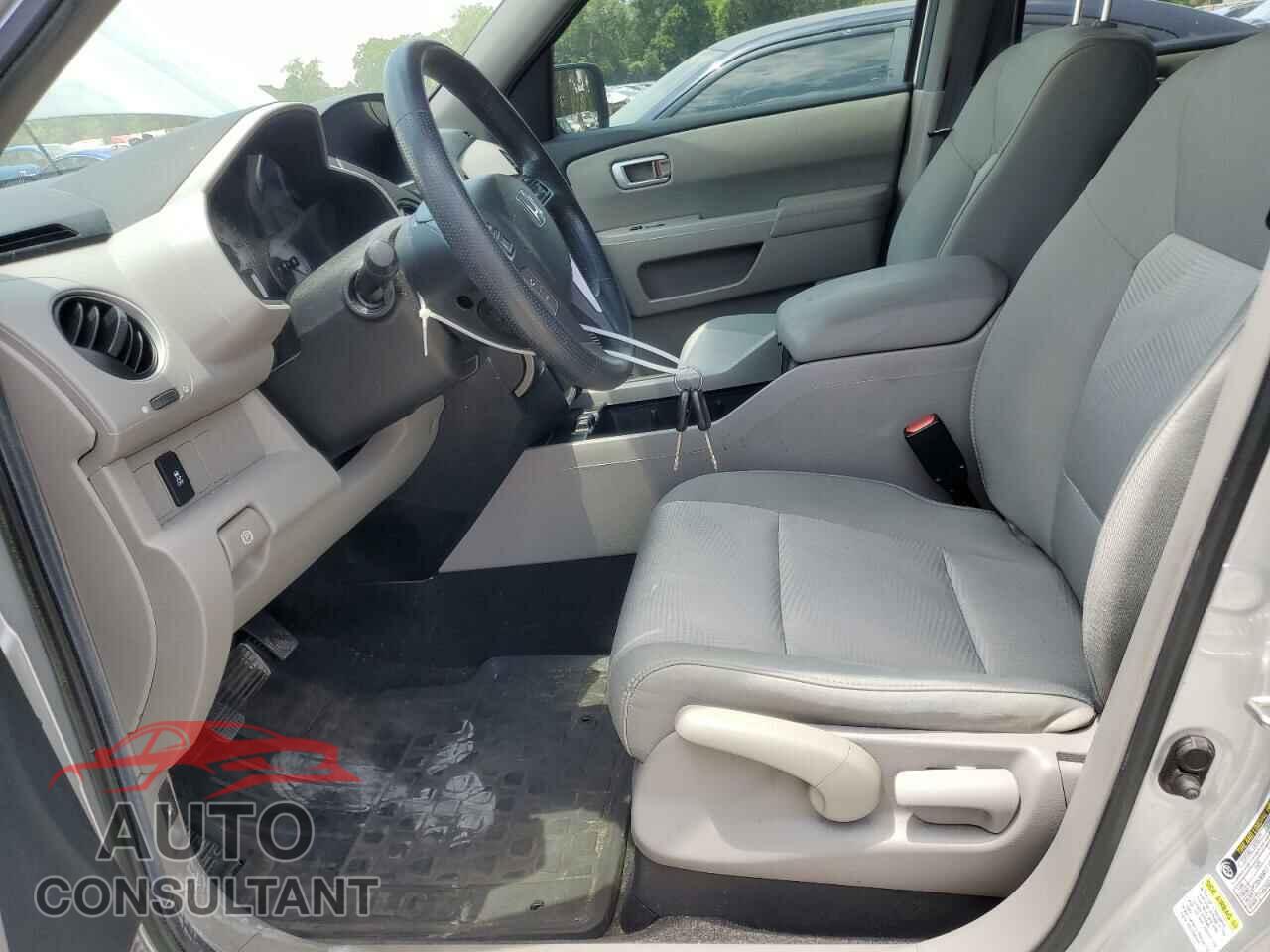 HONDA PILOT 2013 - 5FNYF3H2XDB002273