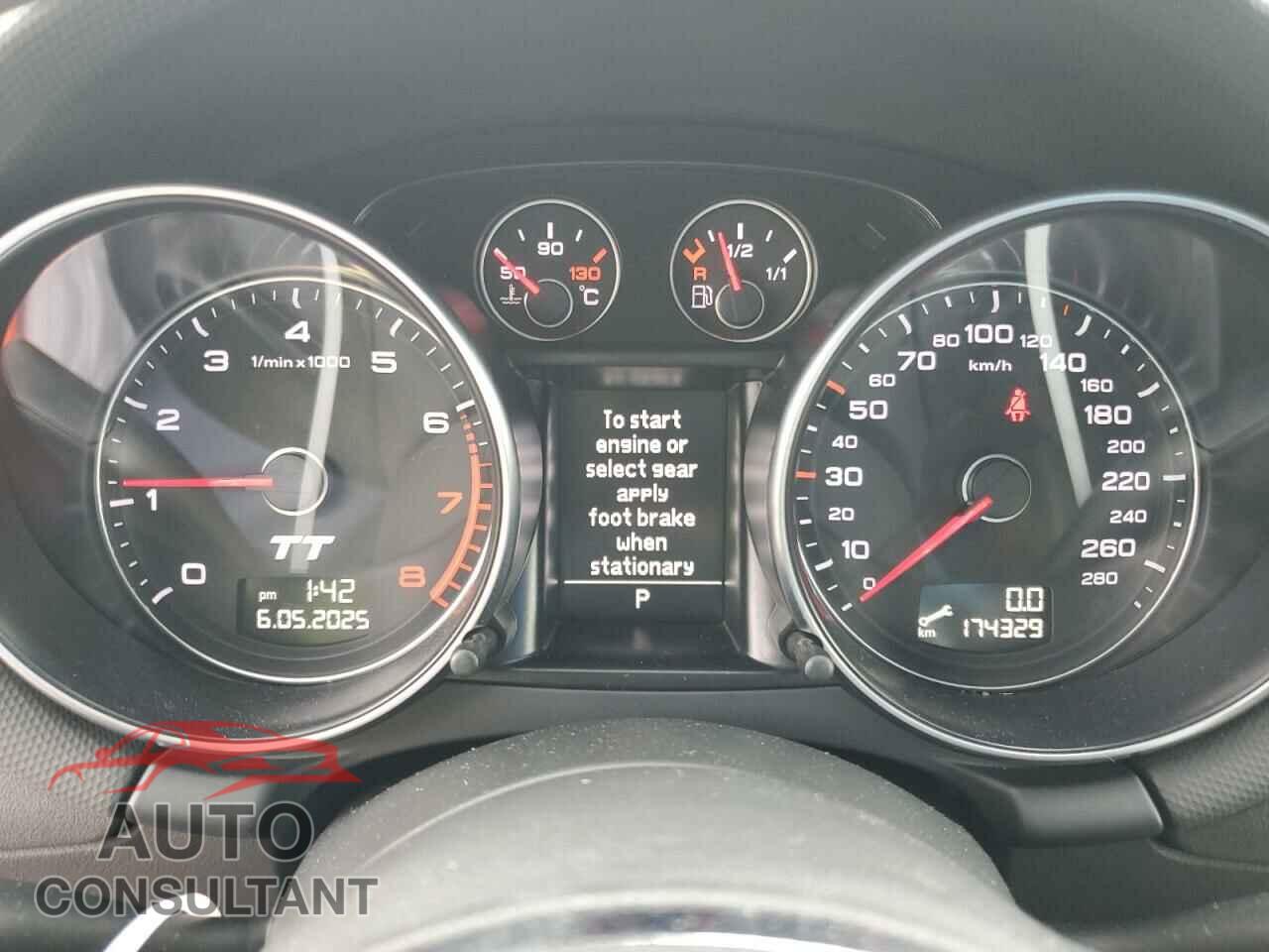 AUDI TT 2015 - TRUBFAFKXF1000117