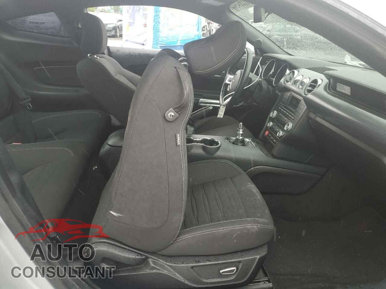 FORD MUSTANG 2017 - 1FA6P8CF9H5247736