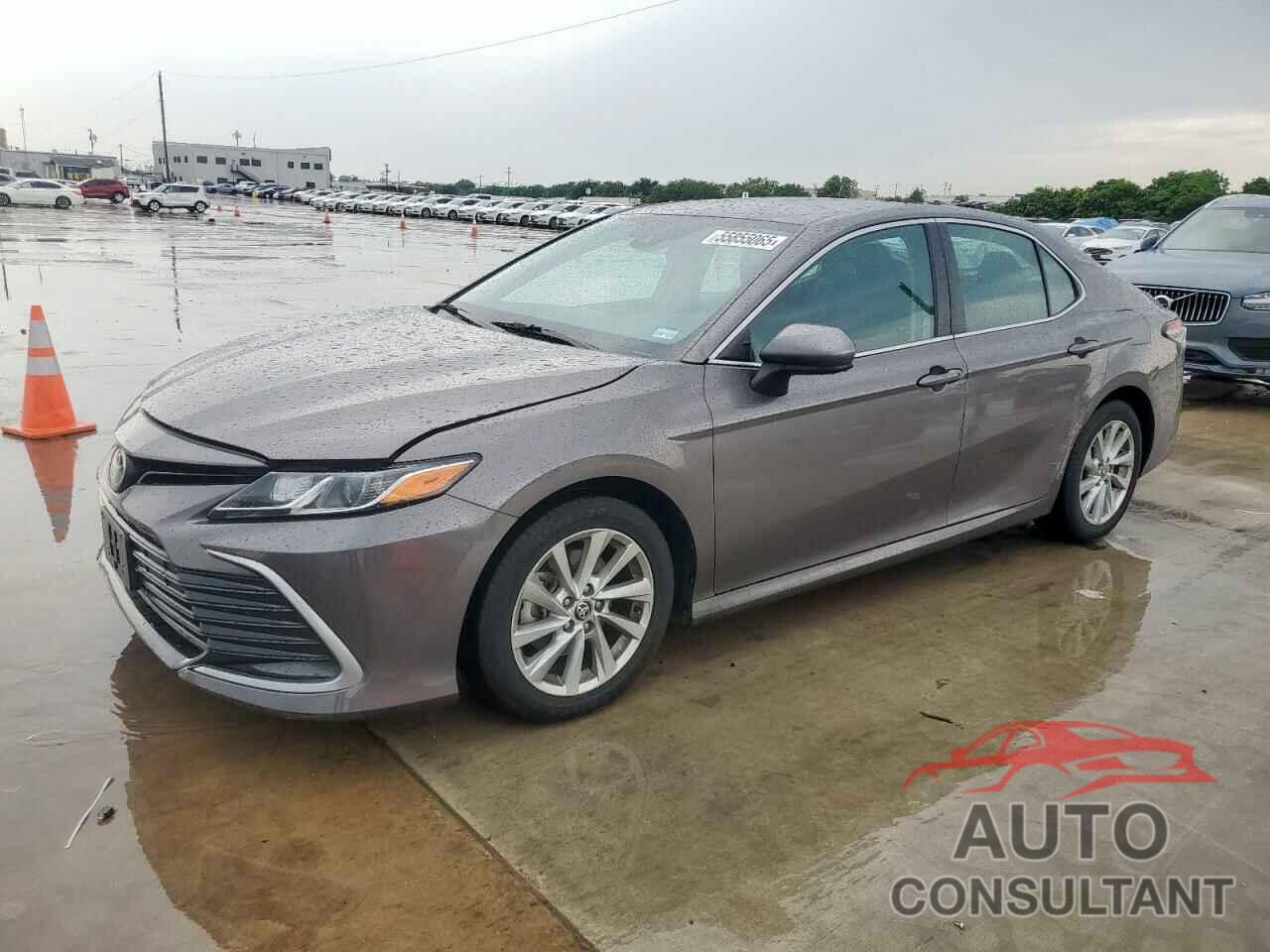 TOYOTA CAMRY 2022 - 4T1C11AK0NU657893