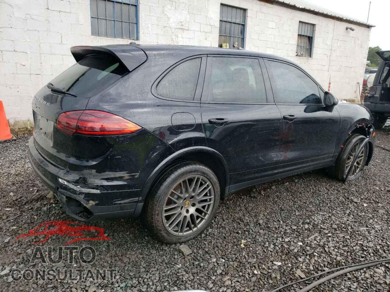 PORSCHE CAYENNE 2017 - WP1AA2A24HKA91415