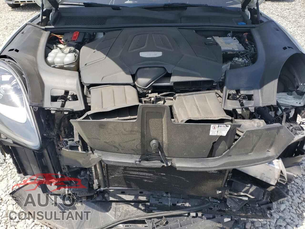 PORSCHE CAYENNE 2019 - WP1AA2AY7KDA03618