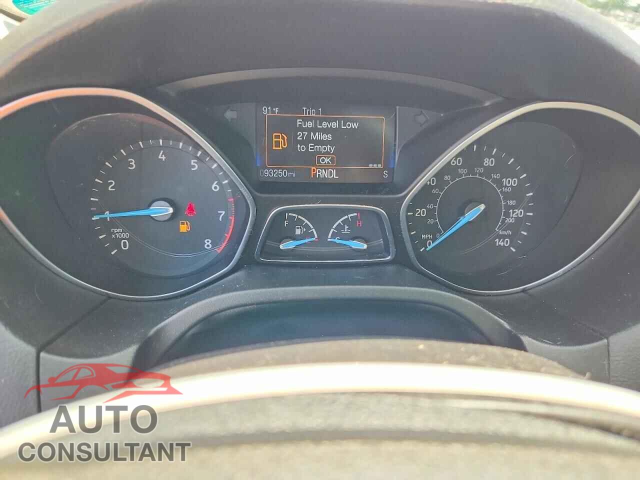 FORD FOCUS 2017 - 1FADP3K26HL339357