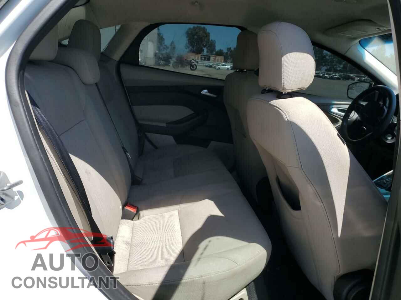 FORD FOCUS 2016 - 1FADP3F21GL331465