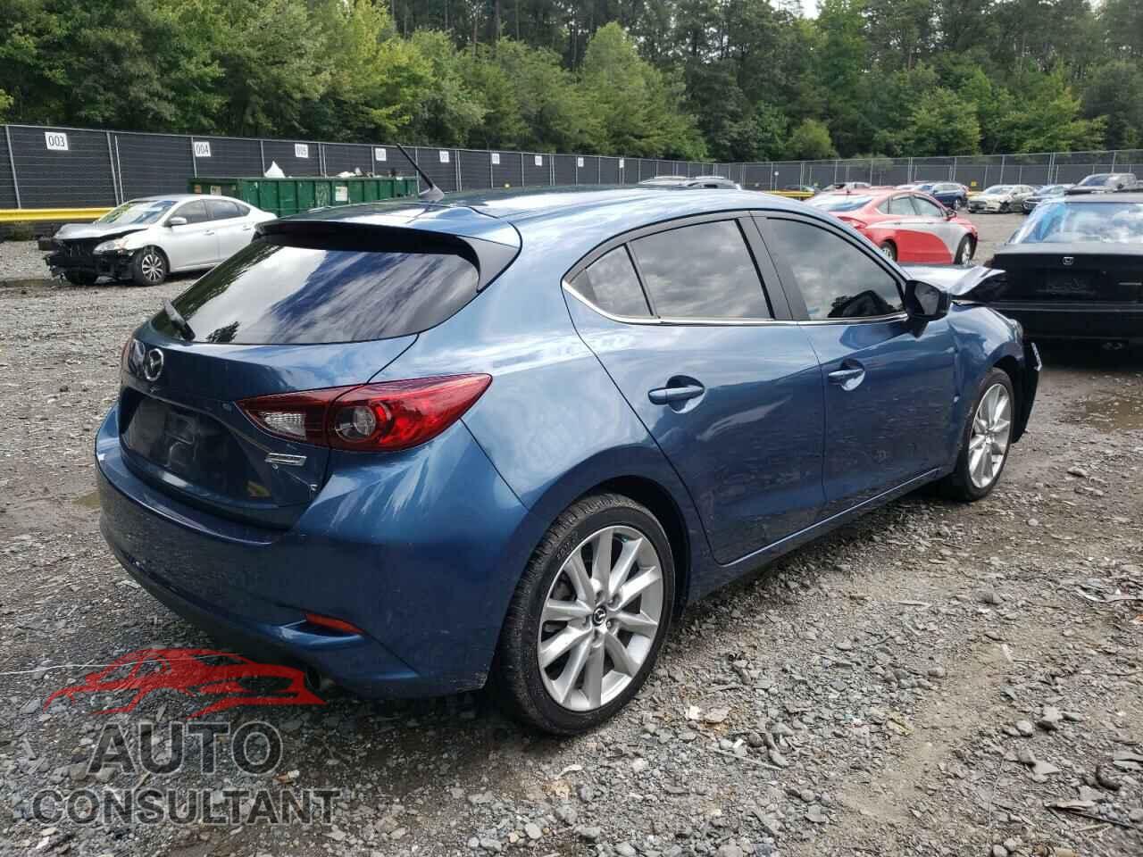 MAZDA 3 2017 - 3MZBN1L35HM129900