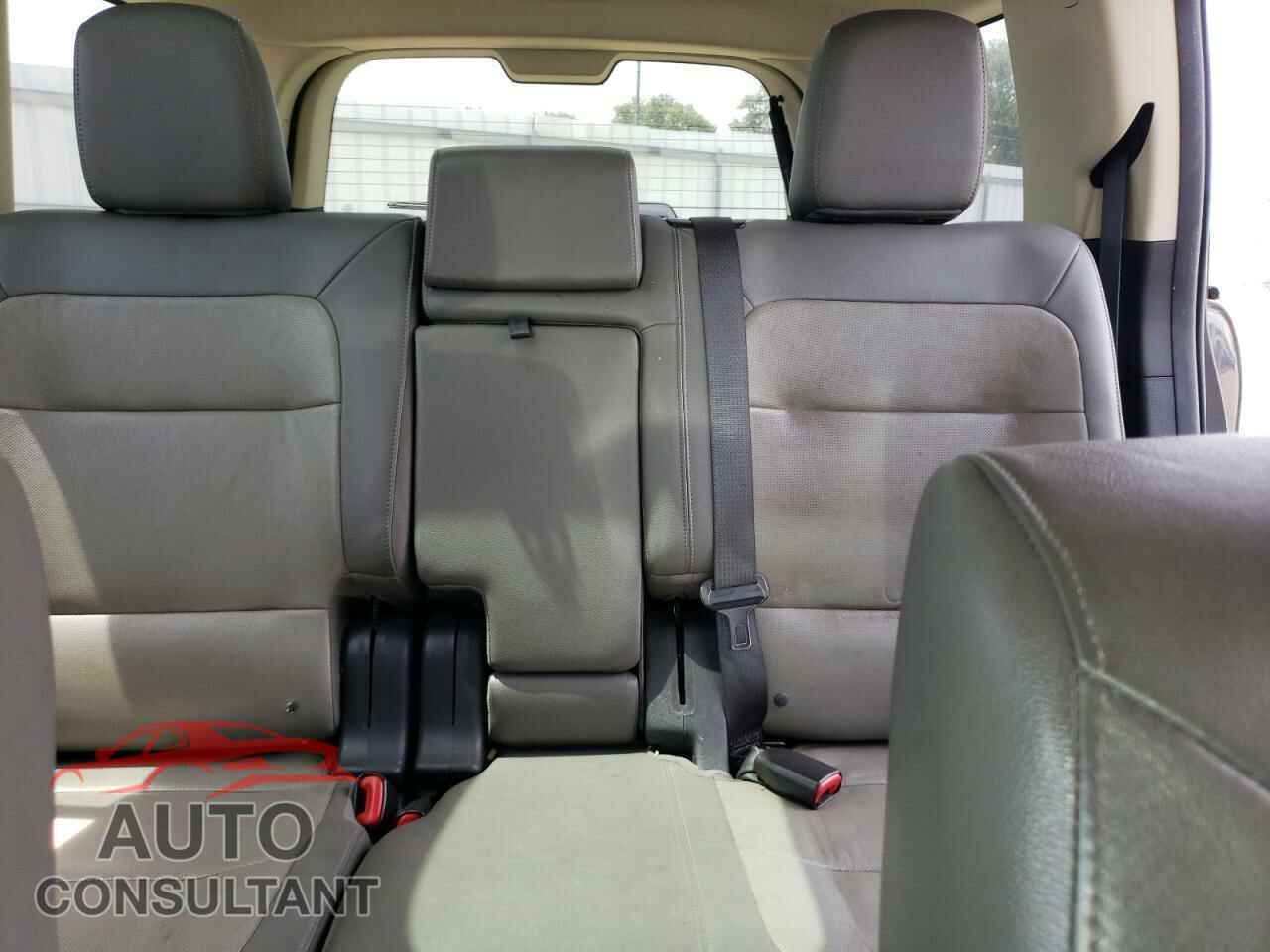 FORD FLEX 2017 - 2FMGK5C83HBA13029