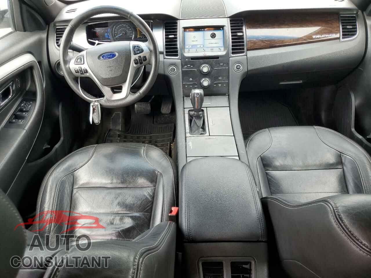 FORD TAURUS 2017 - 1FAHP2E85HG106297