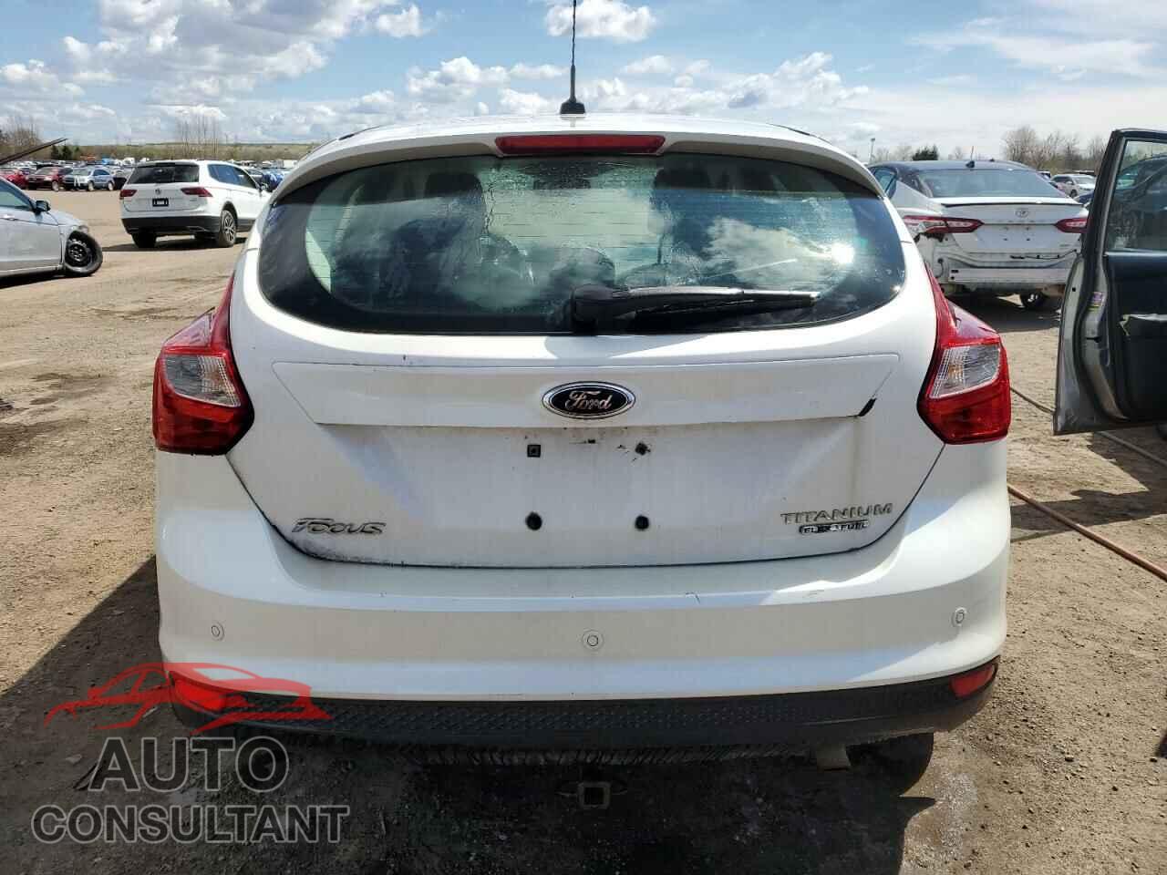 FORD FOCUS 2012 - 1FAHP3N2XCL373579