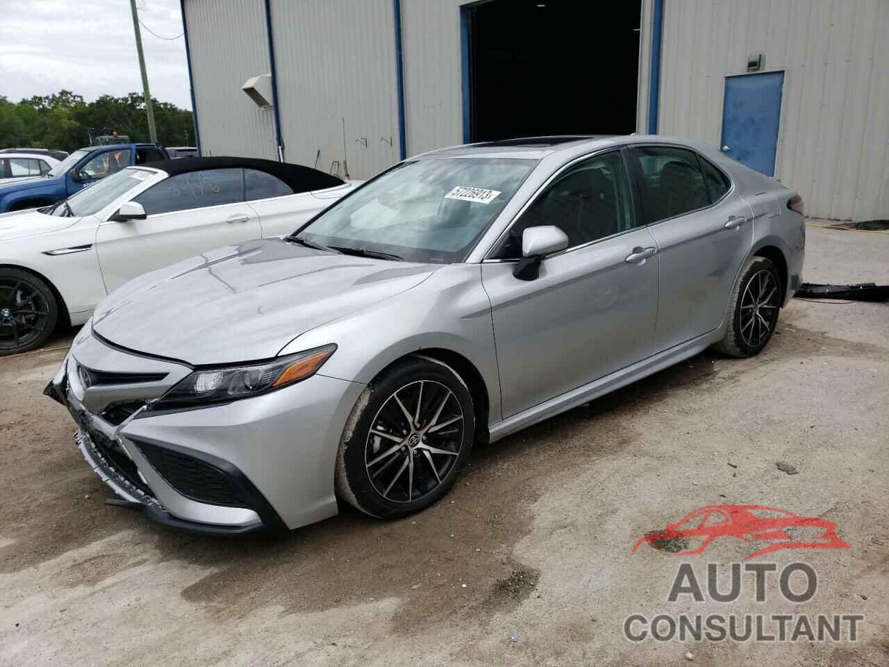TOYOTA CAMRY 2022 - 4T1T11AK8NU037888