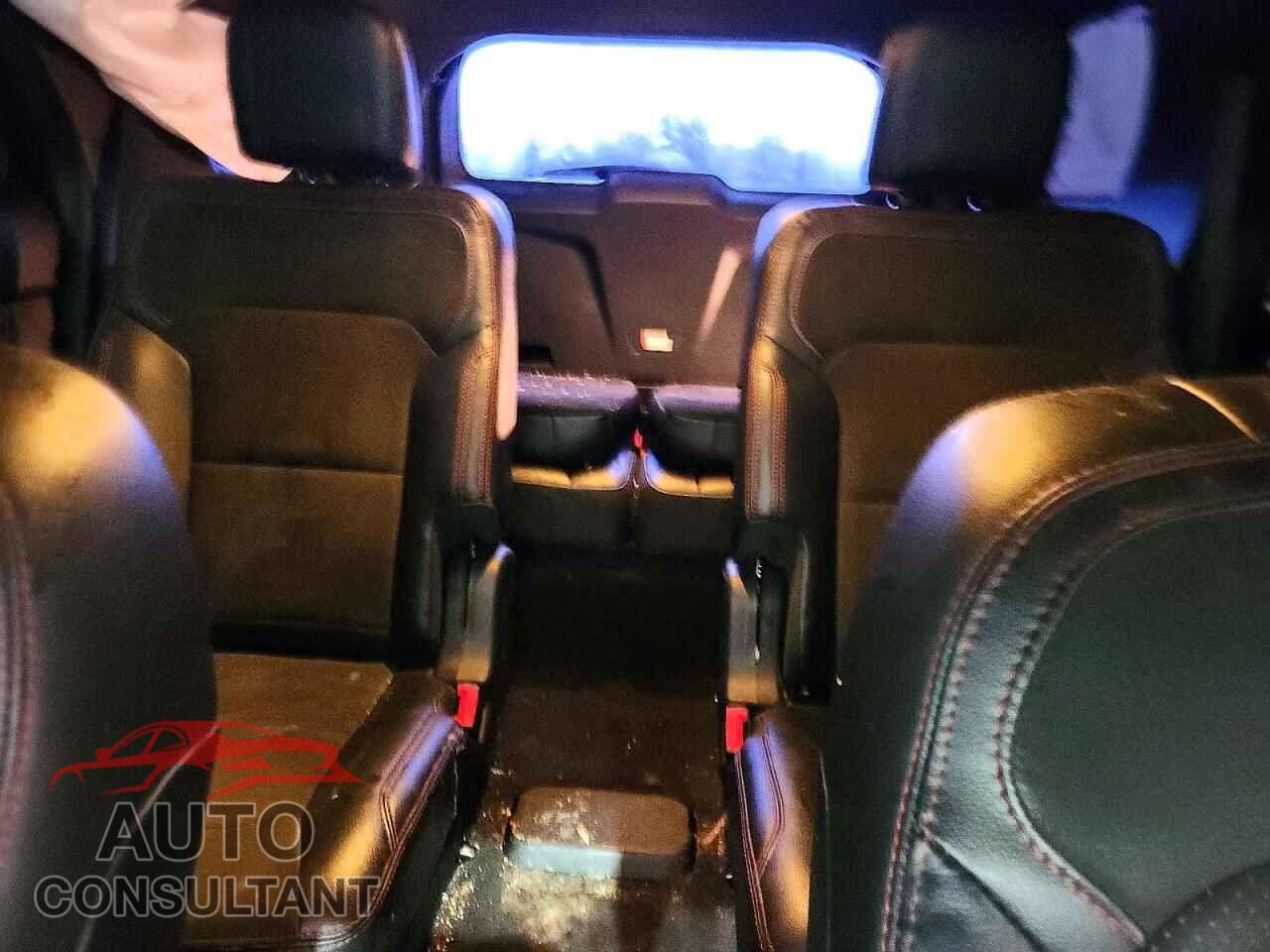 FORD EXPLORER 2018 - 1FM5K7D84JGB07145