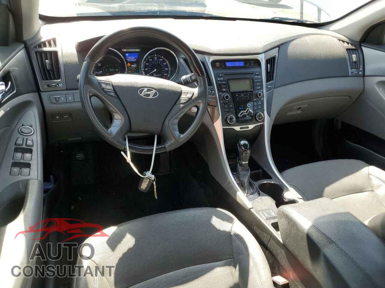 HYUNDAI SONATA 2012 - KMHEC4A43CA047569