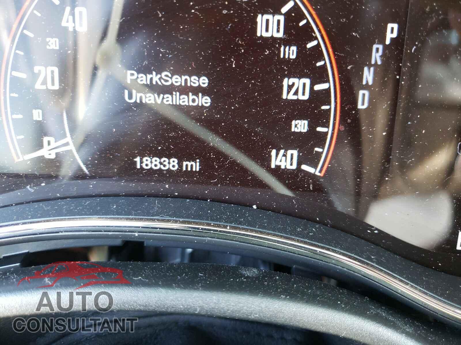 DODGE DURANGO 2019 - 1C4RDJDG5KC827390