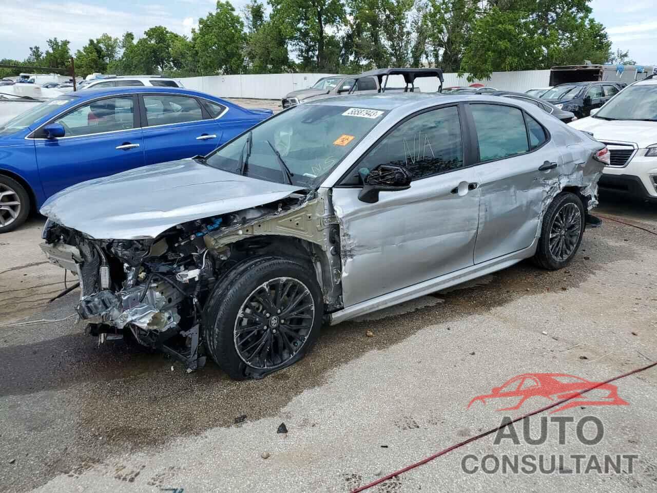 TOYOTA CAMRY 2020 - 4T1G11AK7LU332902