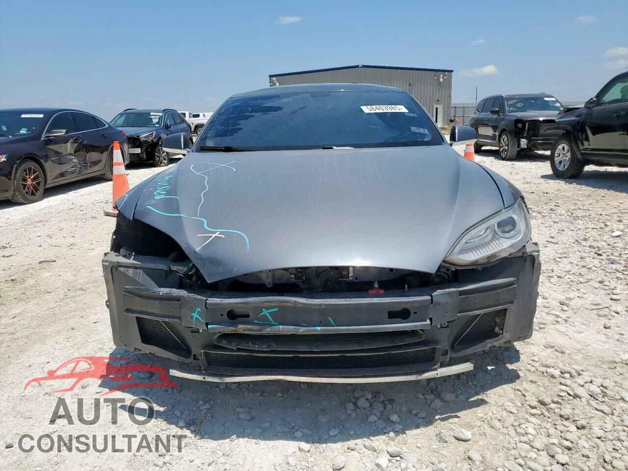 TESLA MODEL S 2013 - 5YJSA1AG1DFP08708