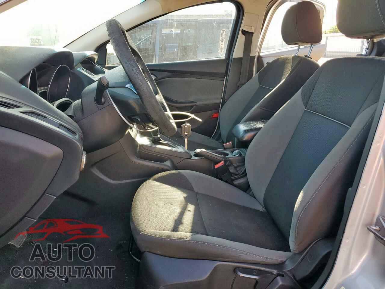 FORD FOCUS 2014 - 1FADP3F2XEL340632