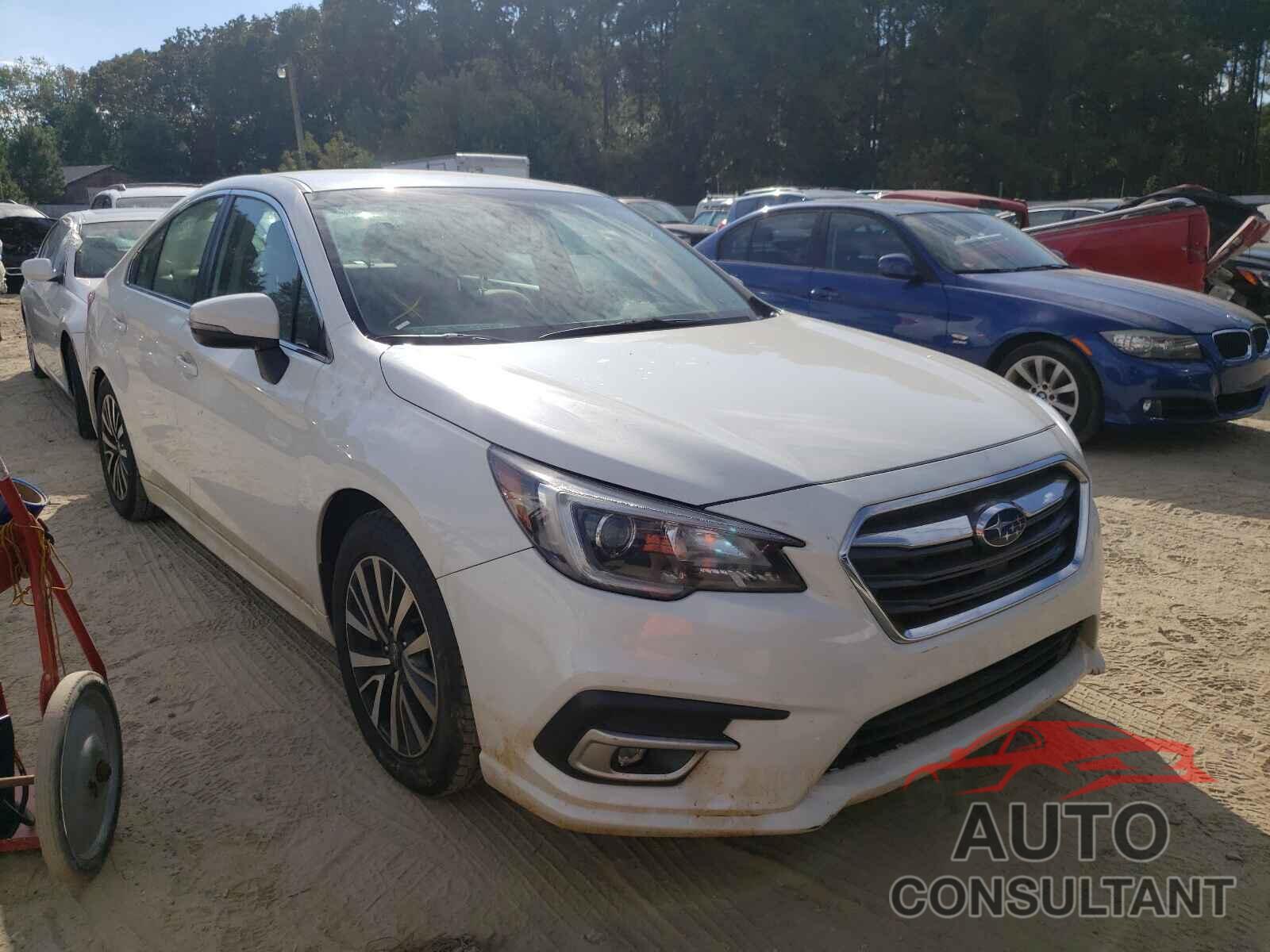 SUBARU LEGACY 2019 - 4S3BNAF63K3018828