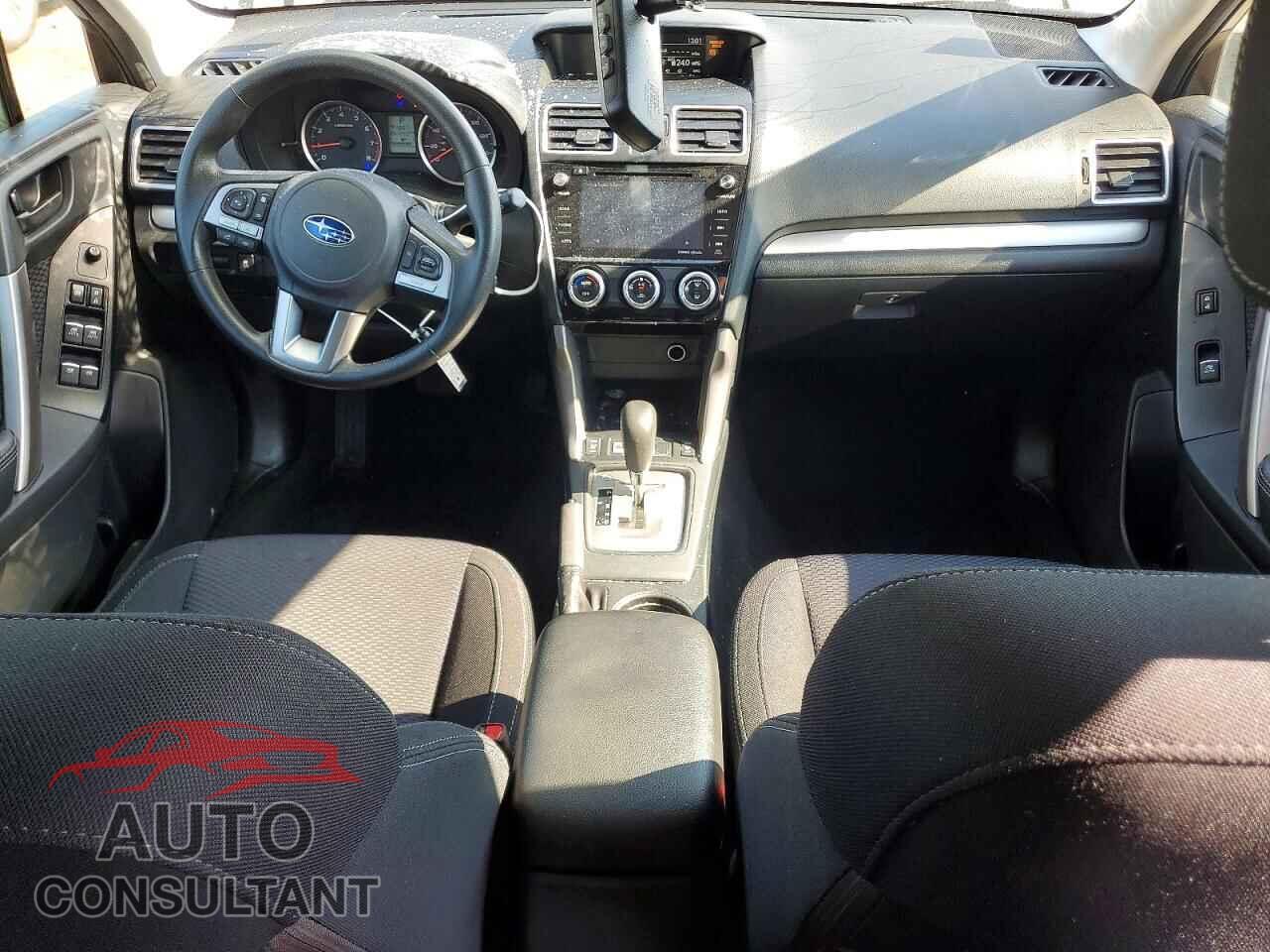 SUBARU FORESTER 2017 - JF2SJAEC1HH575625
