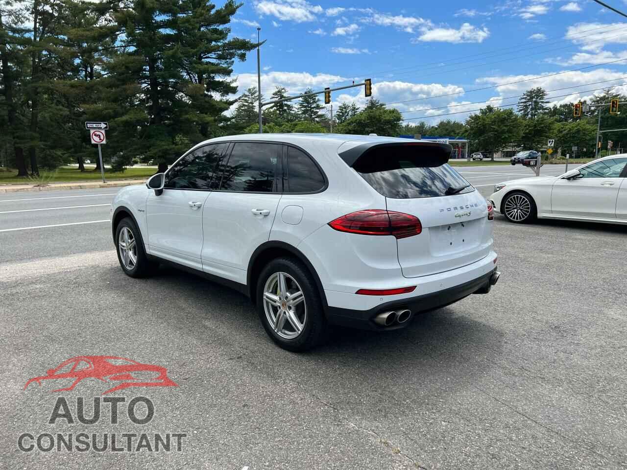 PORSCHE CAYENNE 2016 - WP1AE2A29GLA62277