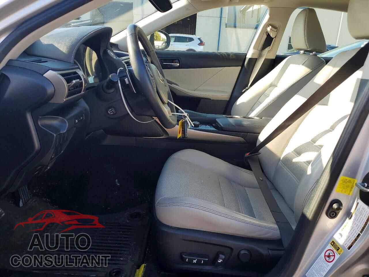 LEXUS IS 2014 - JTHCF1D25E5003577