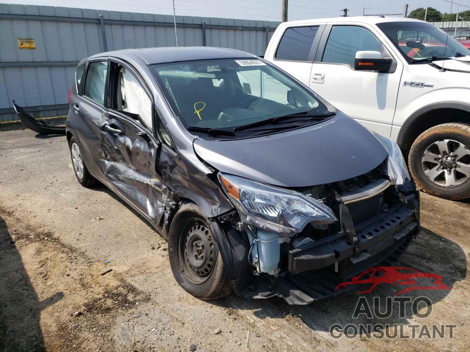 NISSAN VERSA 2018 - 3N1CE2CP8JL370865