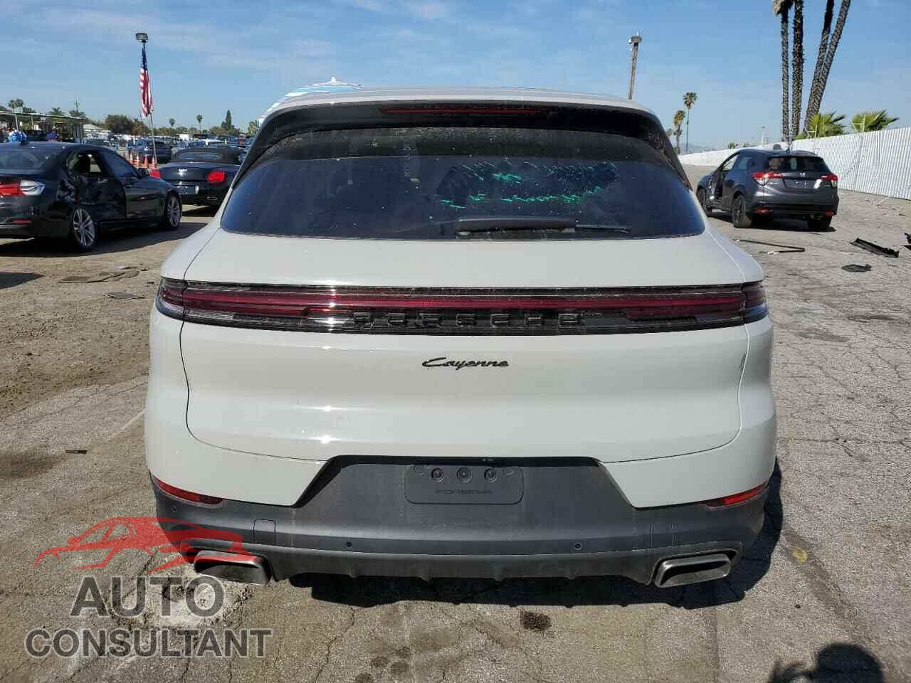 PORSCHE CAYENNE 2024 - WP1AA2AY5RDA13168