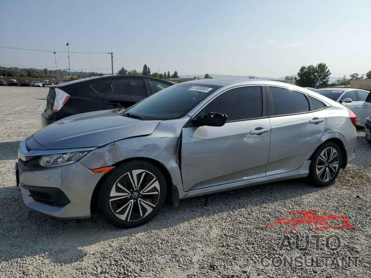 HONDA CIVIC 2018 - 2HGFC2F77JH547380