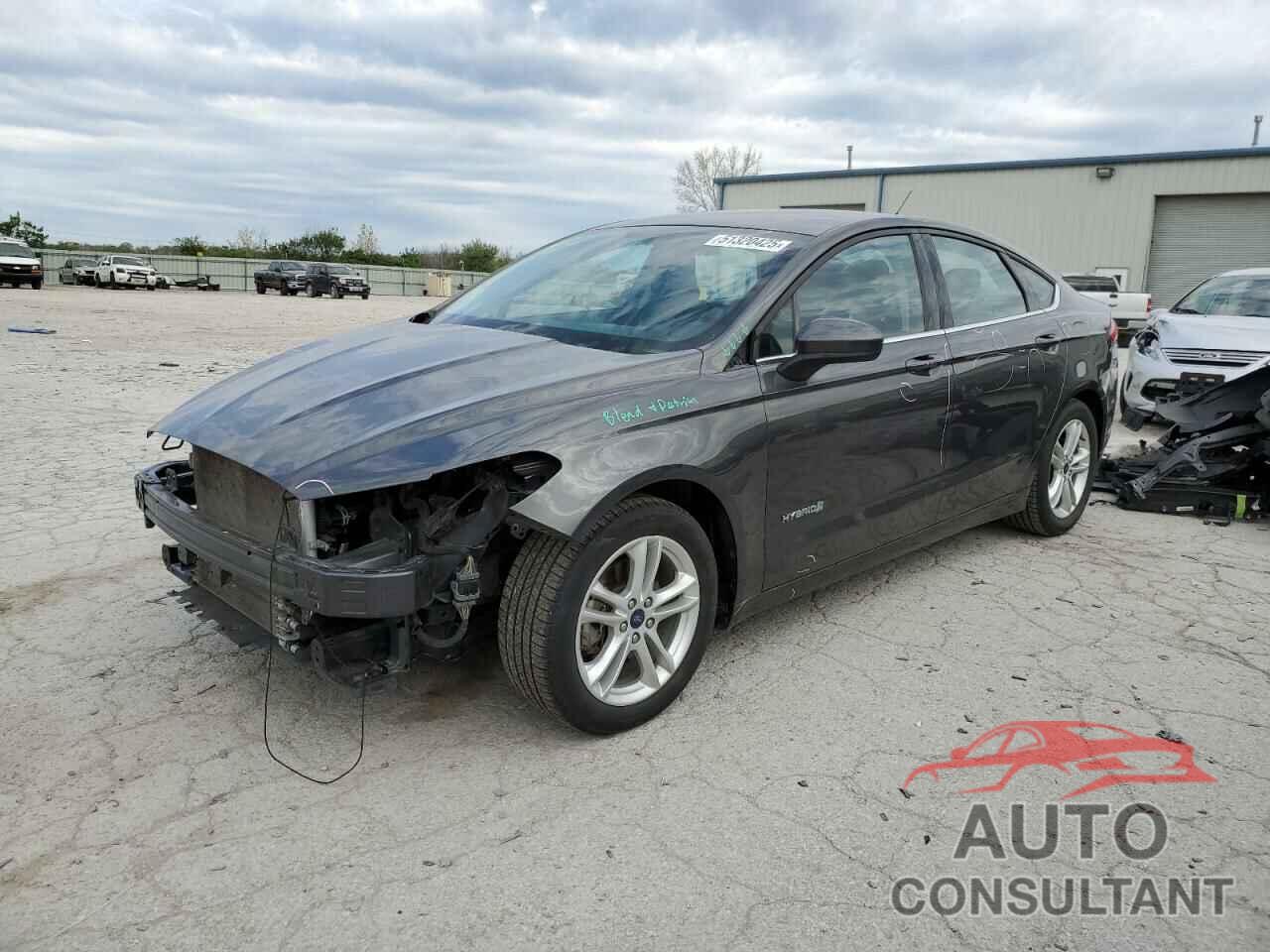 FORD FUSION 2018 - 3FA6P0LU2JR161316