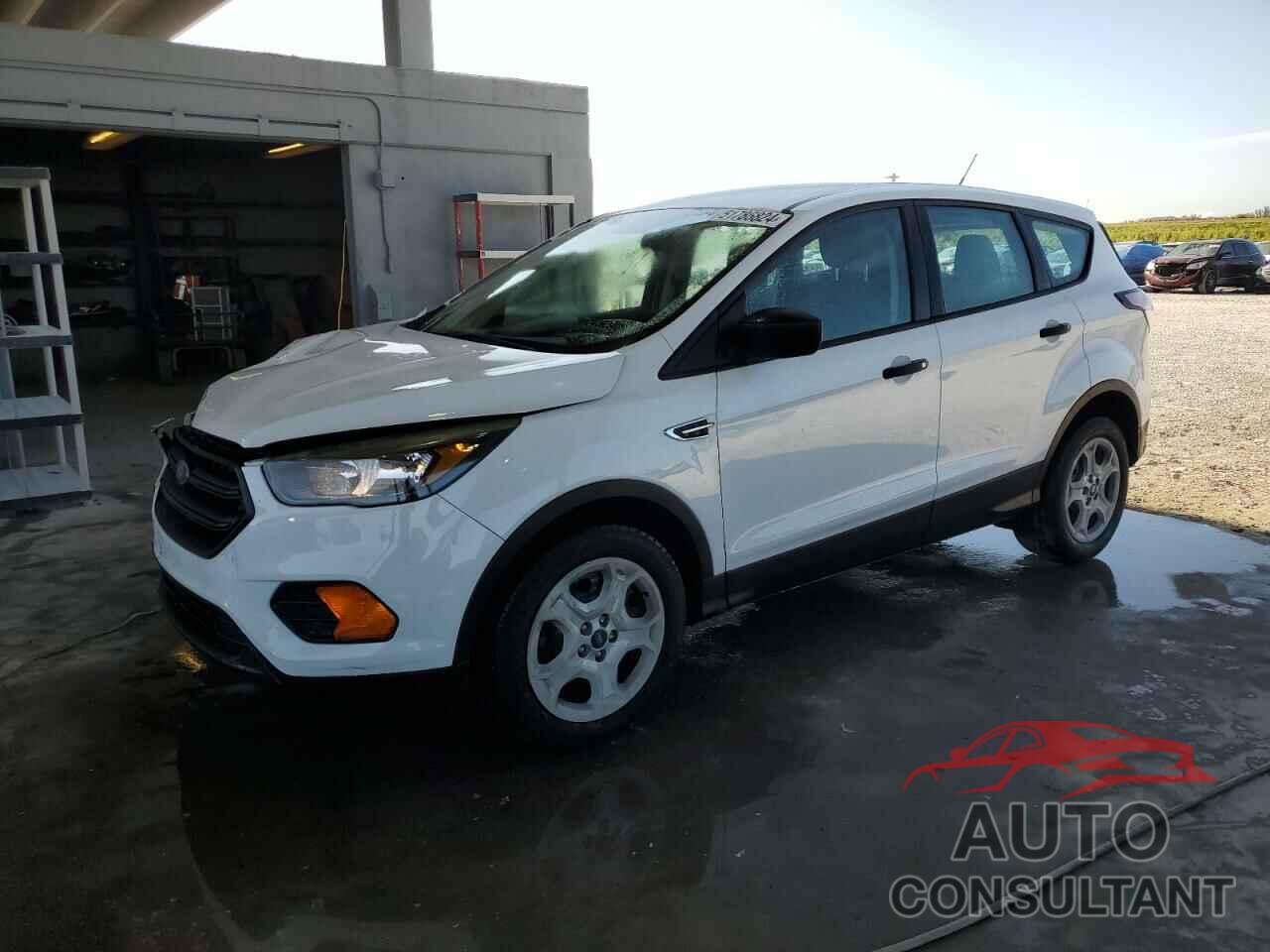 FORD ESCAPE 2018 - 1FMCU0F74JUA07142