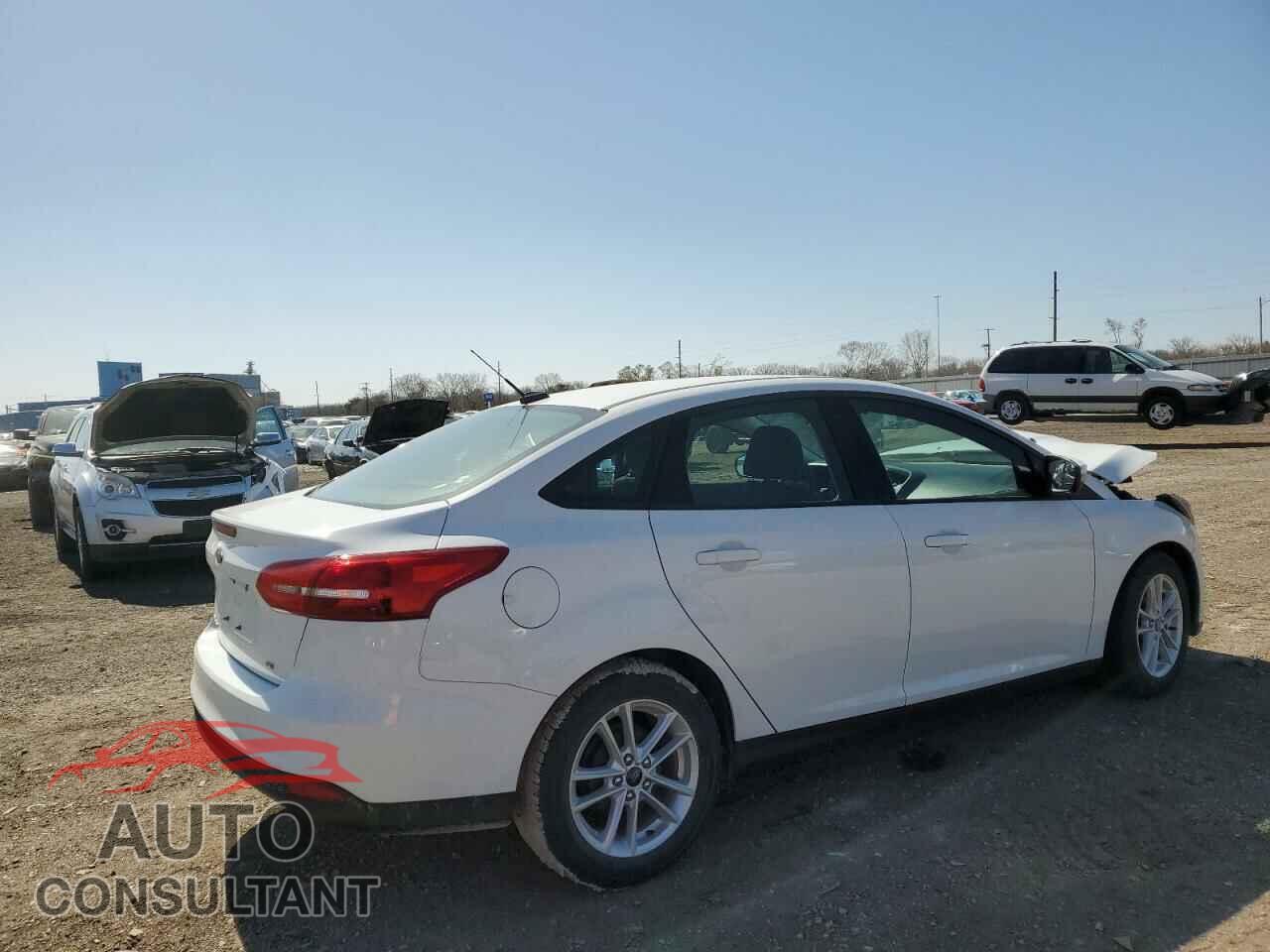 FORD FOCUS 2017 - 1FADP3F27HL320293