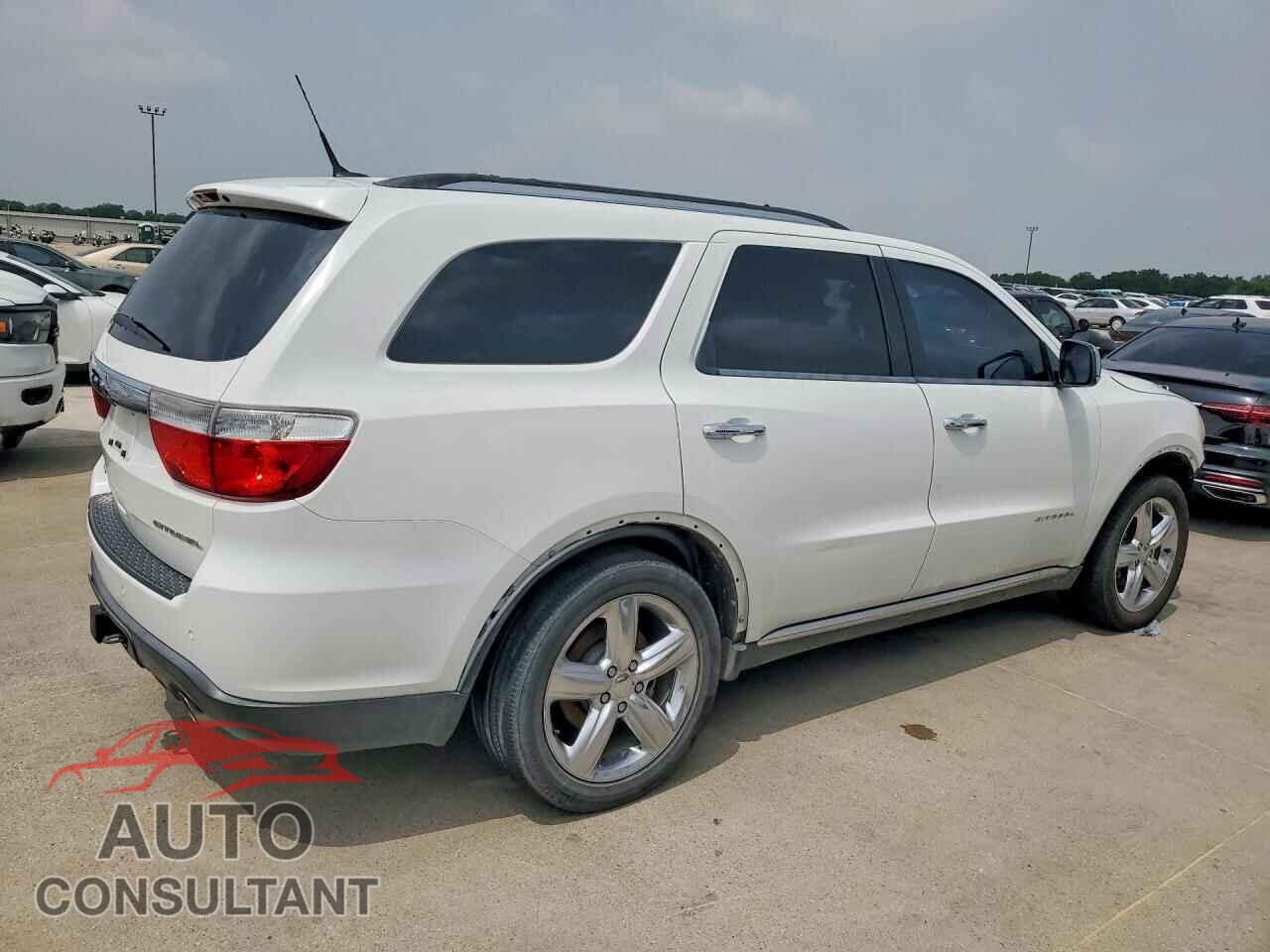 DODGE DURANGO 2013 - 1C4SDJET5DC557044