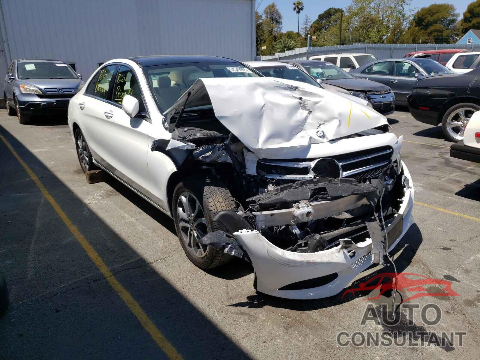 MERCEDES-BENZ C-CLASS 2017 - 55SWF4KB0HU228042