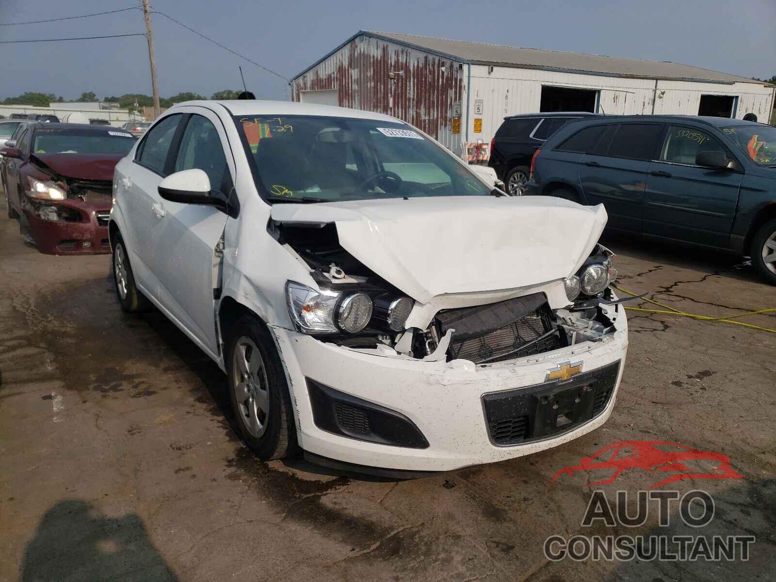 CHEVROLET SONIC 2016 - 1G1JA5SH6G4110466