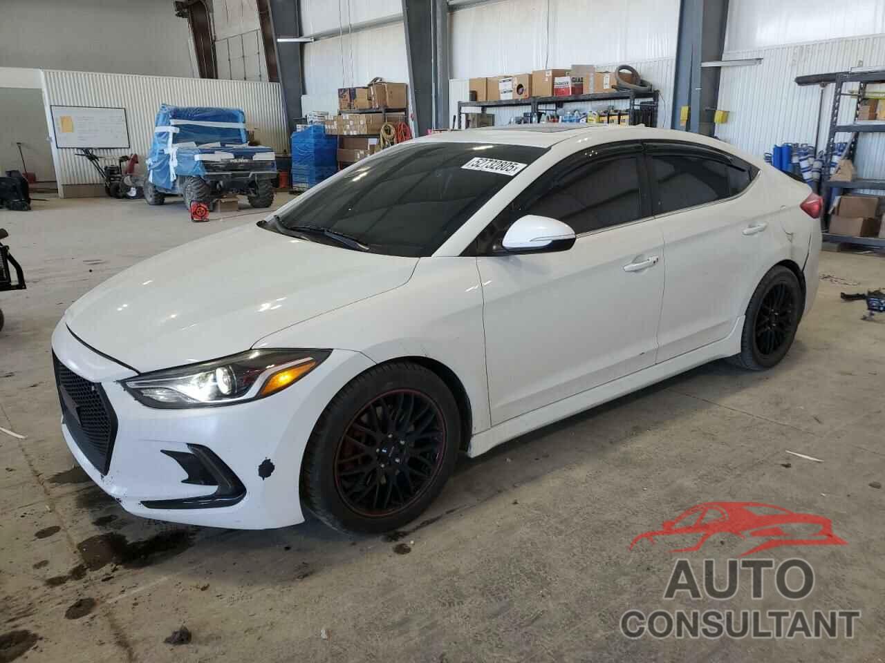 HYUNDAI ELANTRA 2018 - KMHD04LB2JU476598