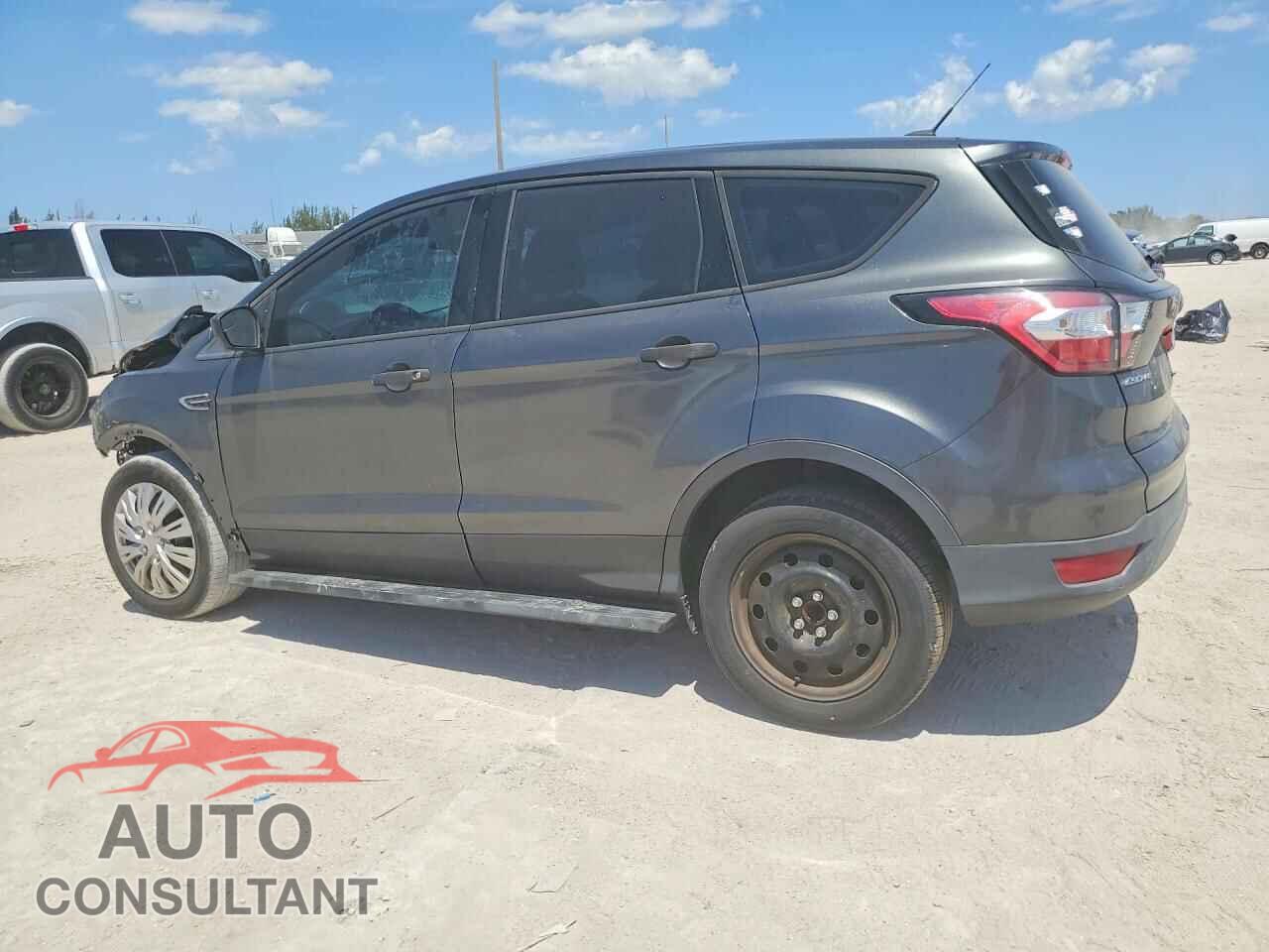 FORD ESCAPE 2017 - 1FMCU0F77HUE25611