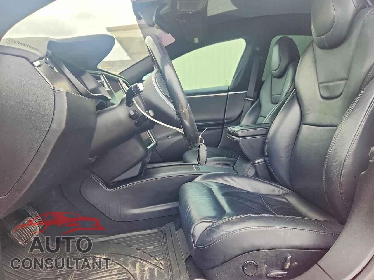 TESLA MODEL S 2017 - 5YJSA1E21HF210352