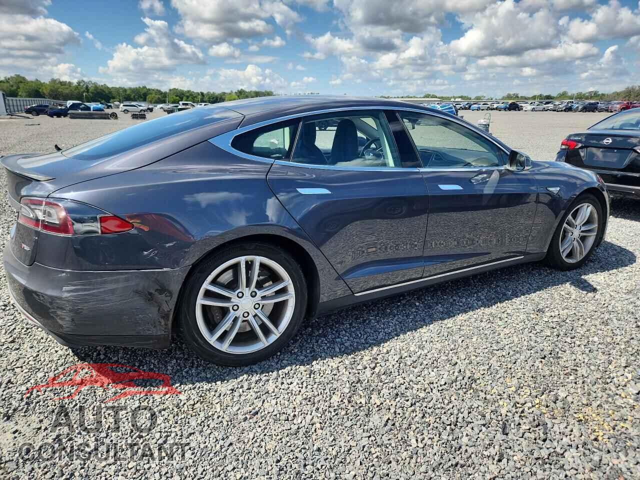 TESLA MODEL S 2014 - 5YJSA1H13EFP59758