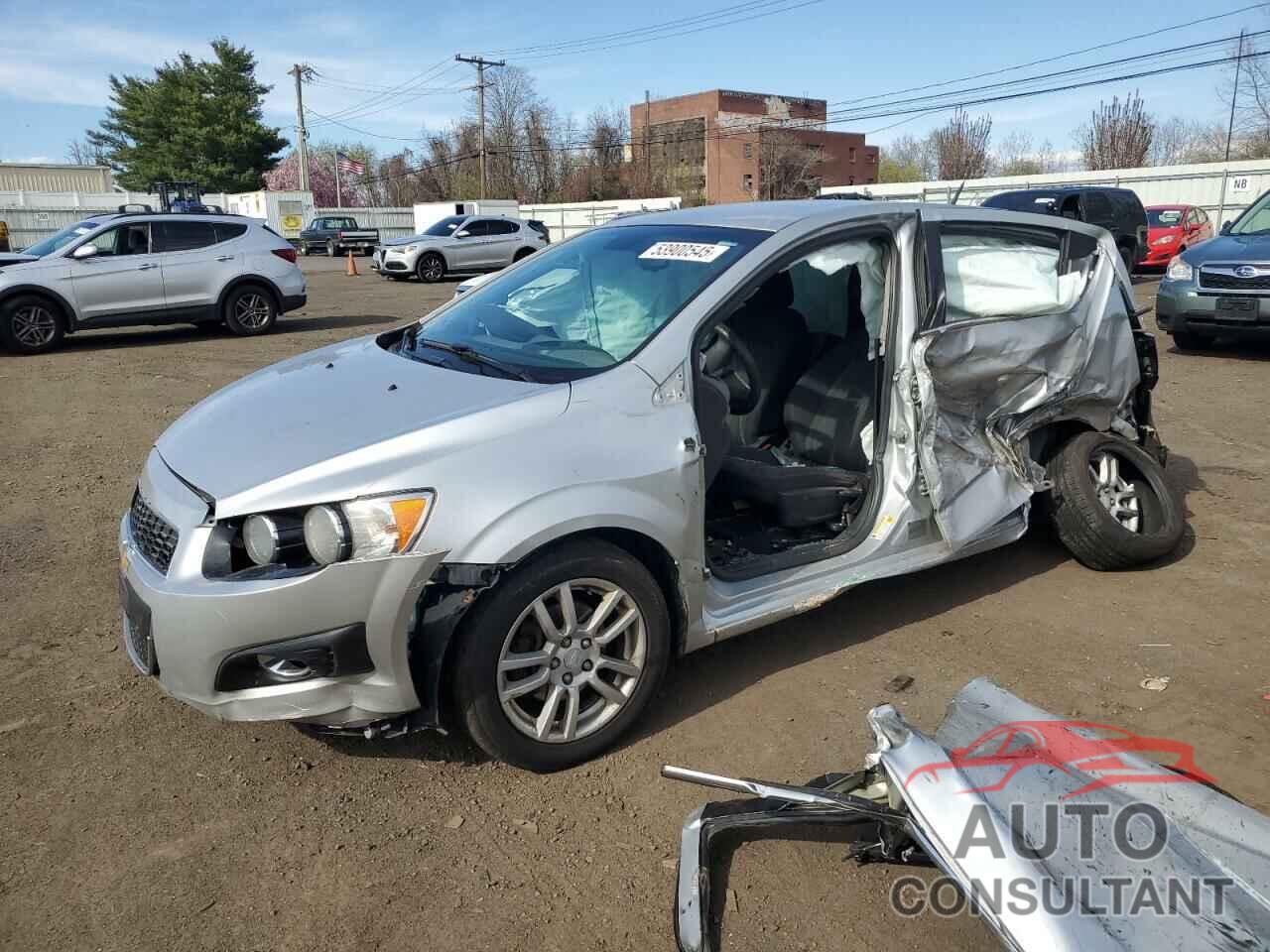 CHEVROLET SONIC 2013 - 1G1JC6SG0D4183268