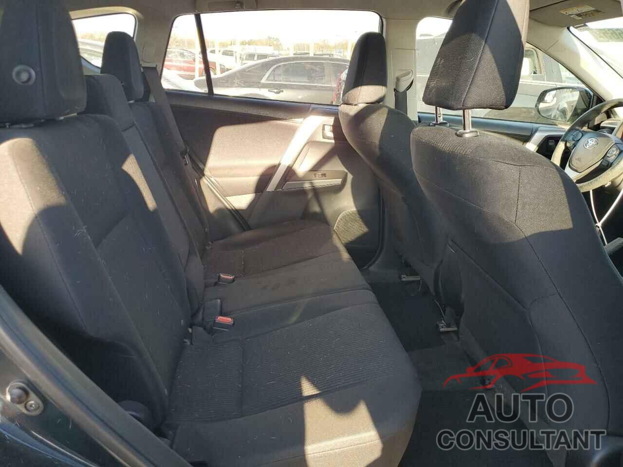 TOYOTA RAV4 2018 - JTMBFREV3JJ221913