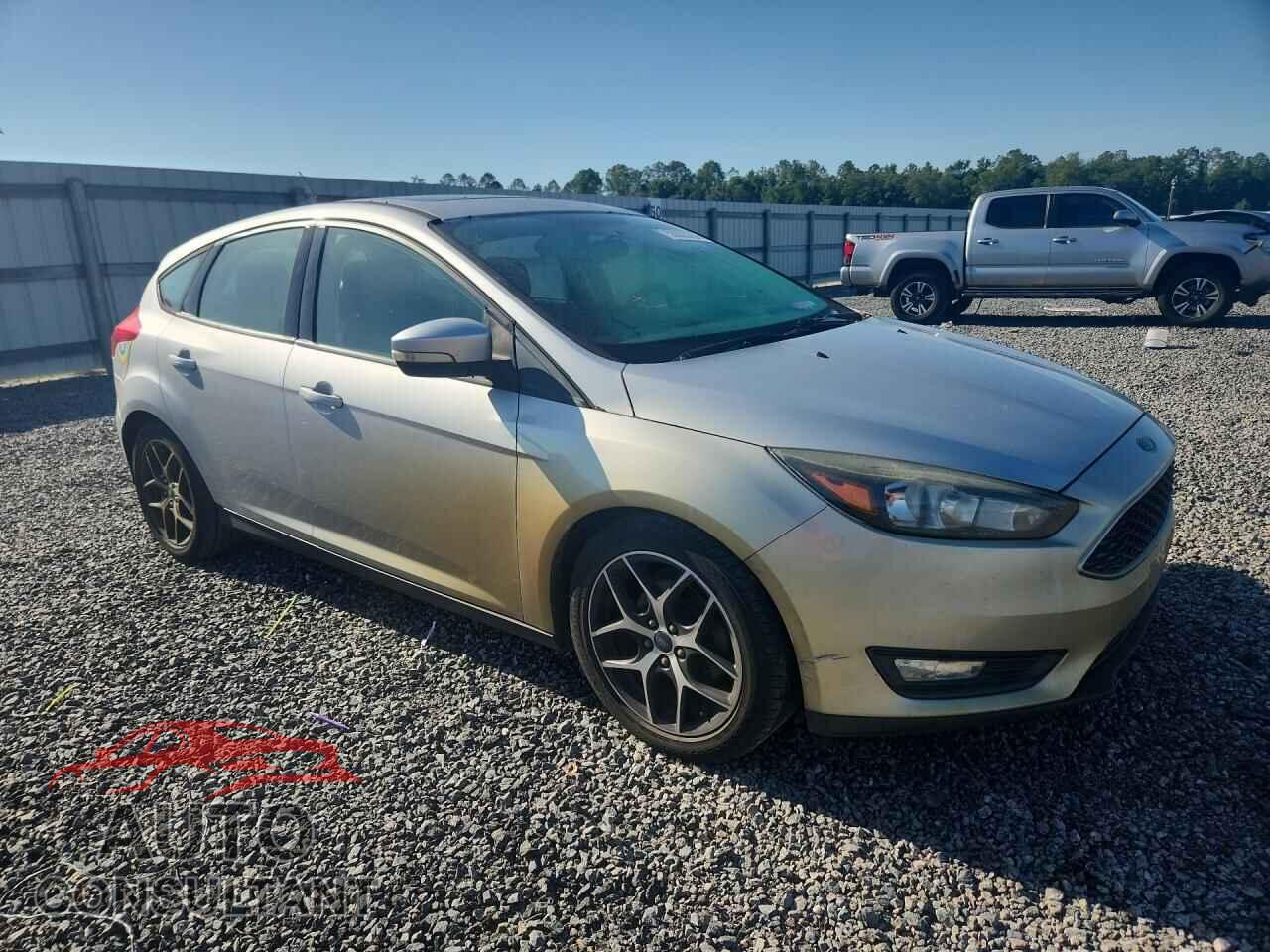 FORD FOCUS 2017 - 1FADP3M2XHL210552