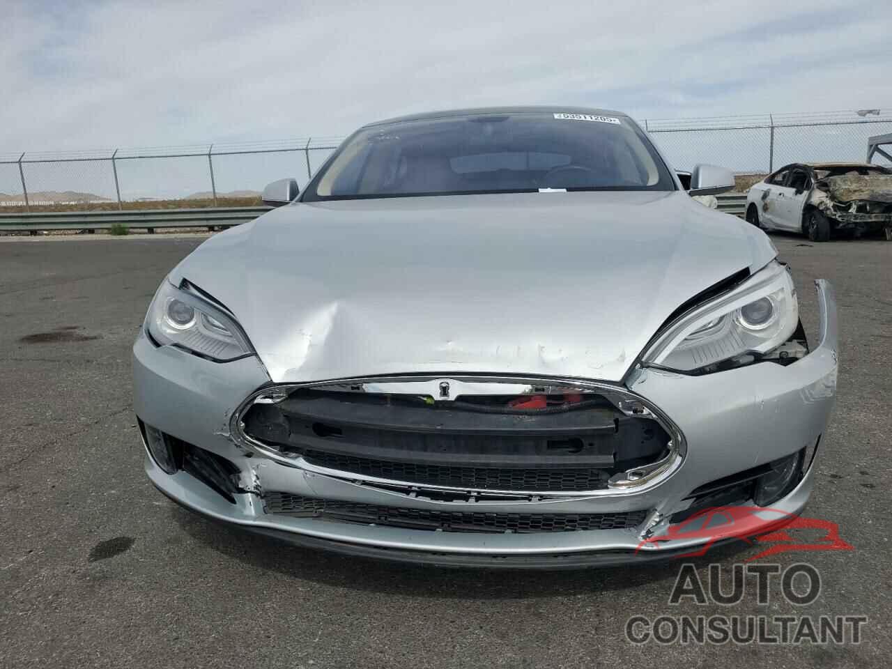 TESLA MODEL S 2013 - 5YJSA1CG0DFP22581