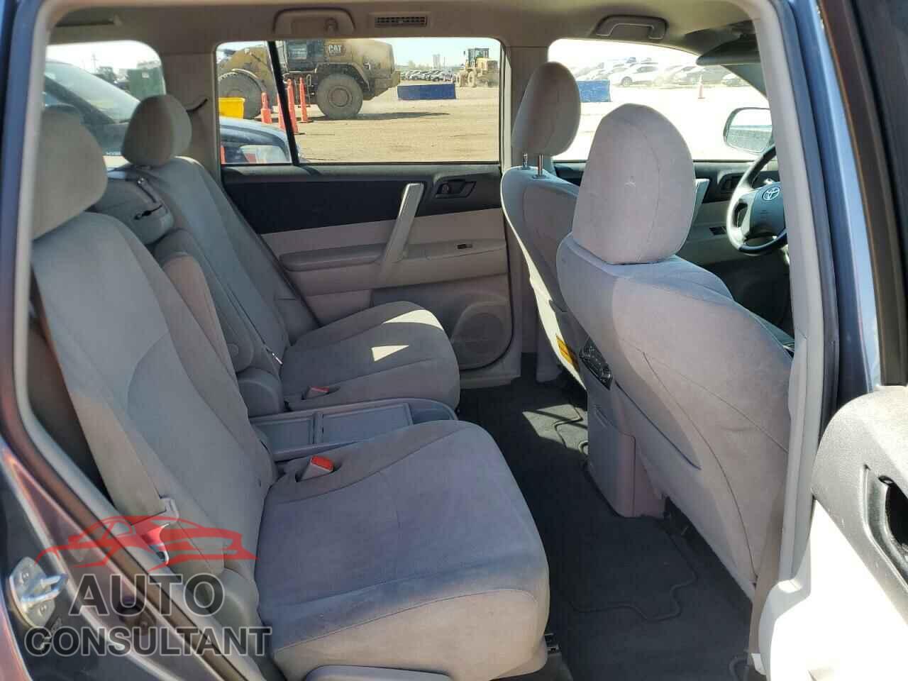 TOYOTA HIGHLANDER 2012 - 5TDBK3EH8CS099526