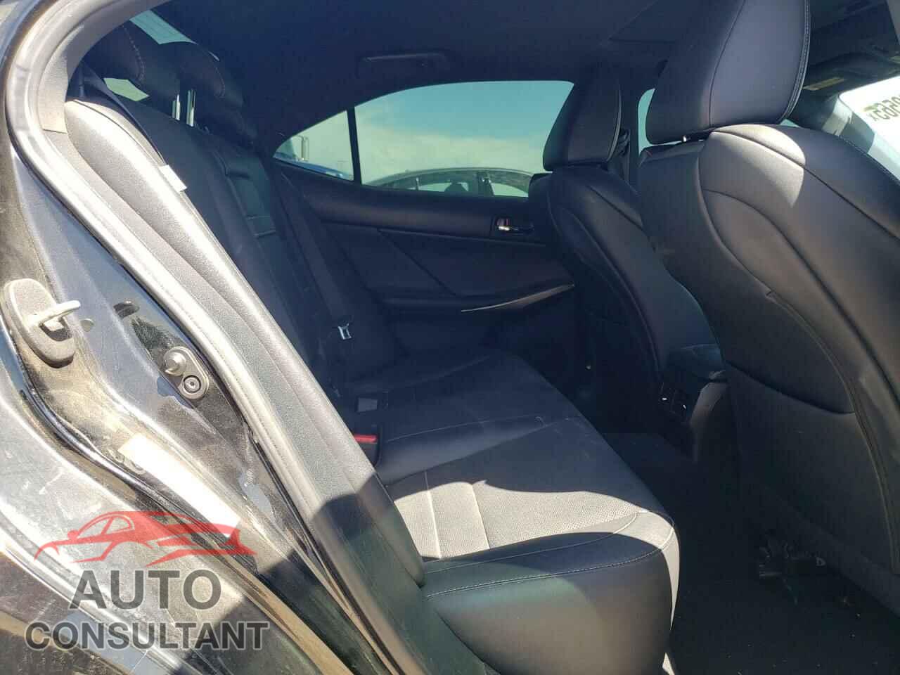 LEXUS IS 2015 - JTHBF1D2XF5057230