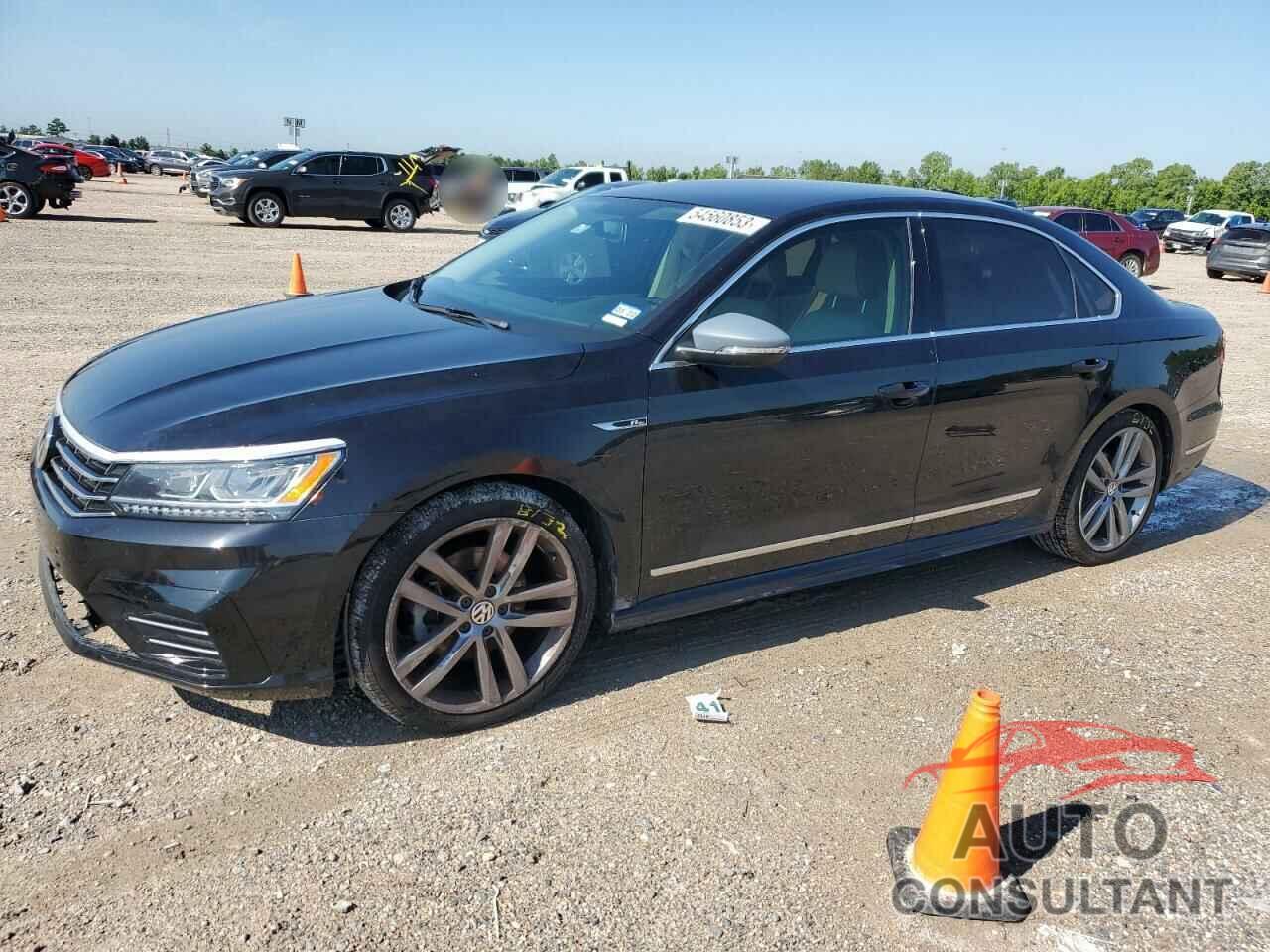 VOLKSWAGEN PASSAT 2017 - 1VWDT7A35HC068702