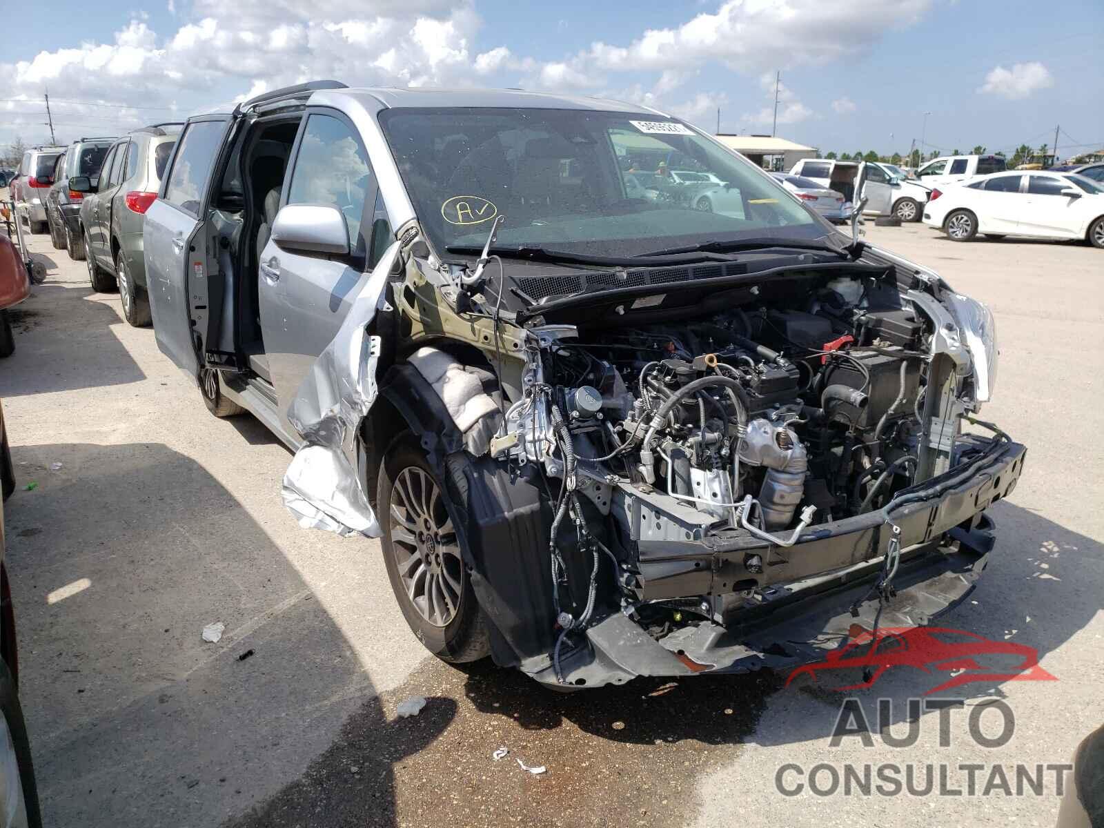 TOYOTA SIENNA 2019 - 5TDYZ3DC5KS004785