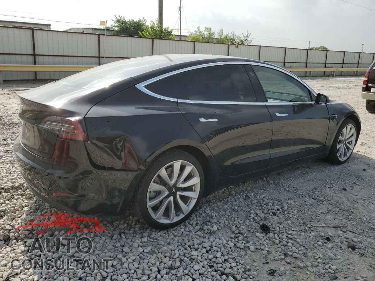 TESLA MODEL 3 2018 - 5YJ3E1EA8JF169255