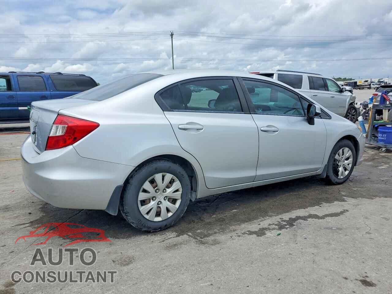 HONDA CIVIC 2012 - 2HGFB2F52CH328525
