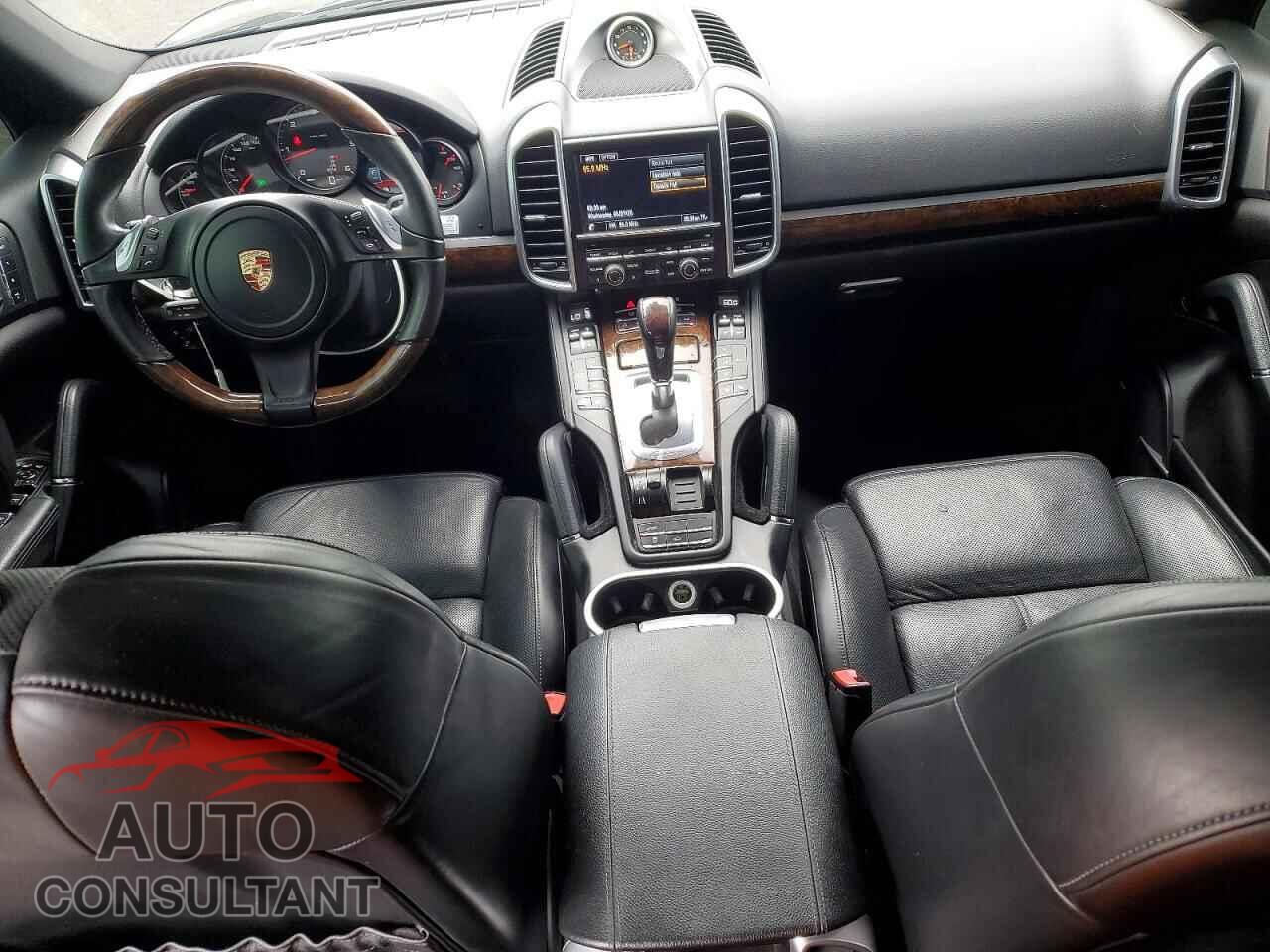 PORSCHE CAYENNE 2013 - WP1AF2A24DLA37098