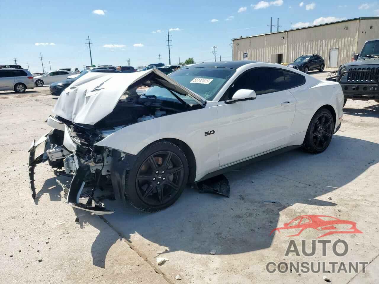 FORD MUSTANG 2019 - 1FA6P8CFXK5156823